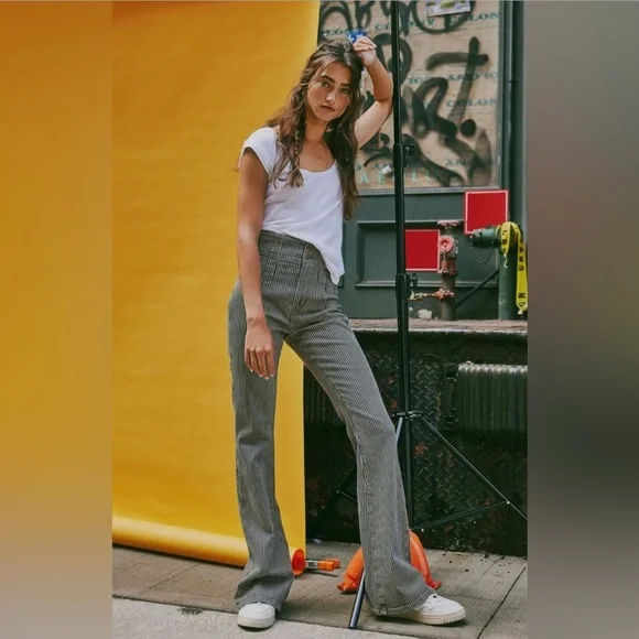 Free People Jayde Railroad Flare Jean in Train Car Stripe Front Pockets Size 29 - Picture 3 of 15